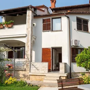  Apartment Nena
